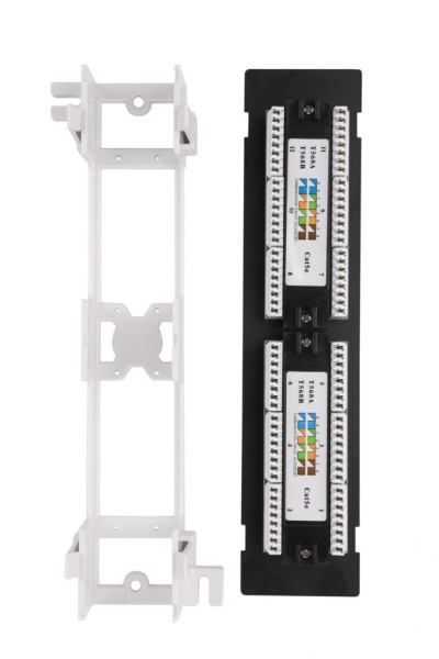 WR-PL-12-C5E-WL-D настенная, 12 портов RJ-45, категория 5е, тип контактов: Dual IDC (110 + Krone), с подставкой